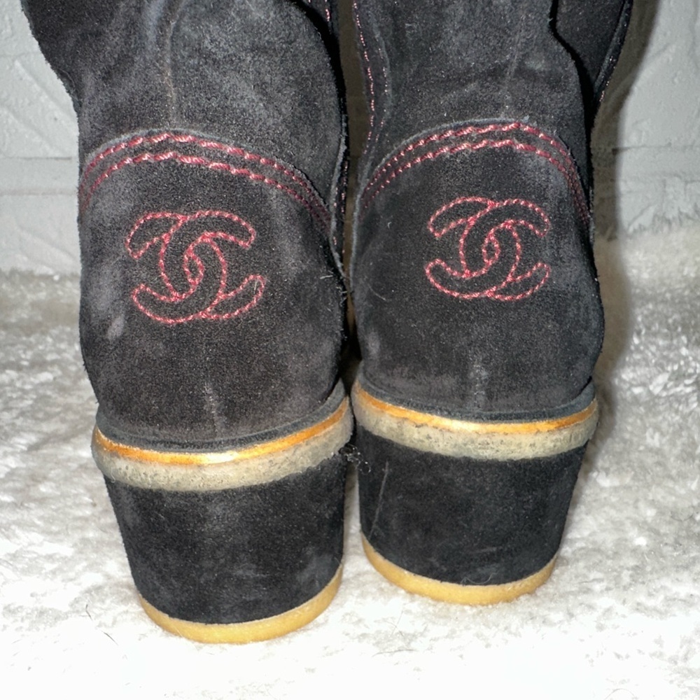Chanel Mid Calf Block Heel Black Suede Pink Stitching Boots Size 37.5